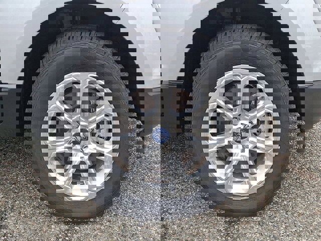 Certified 2019 Ford EcoSport SE image 28