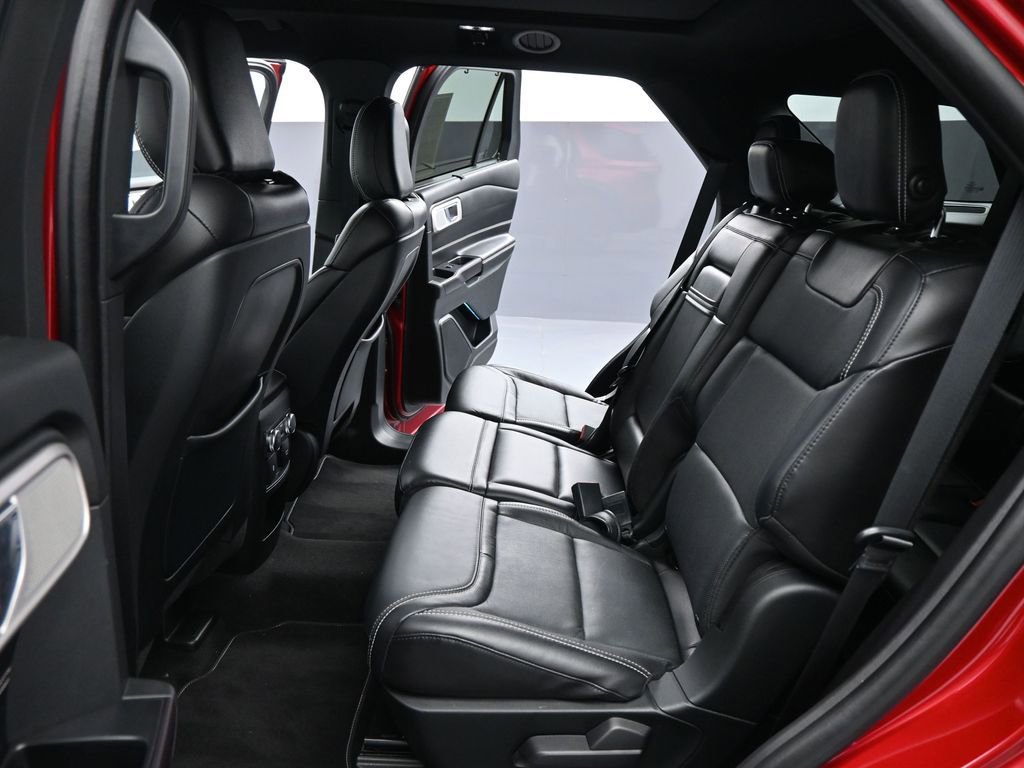 Certified 2020 Ford Explorer ST w/ ST Street Pack image 17
