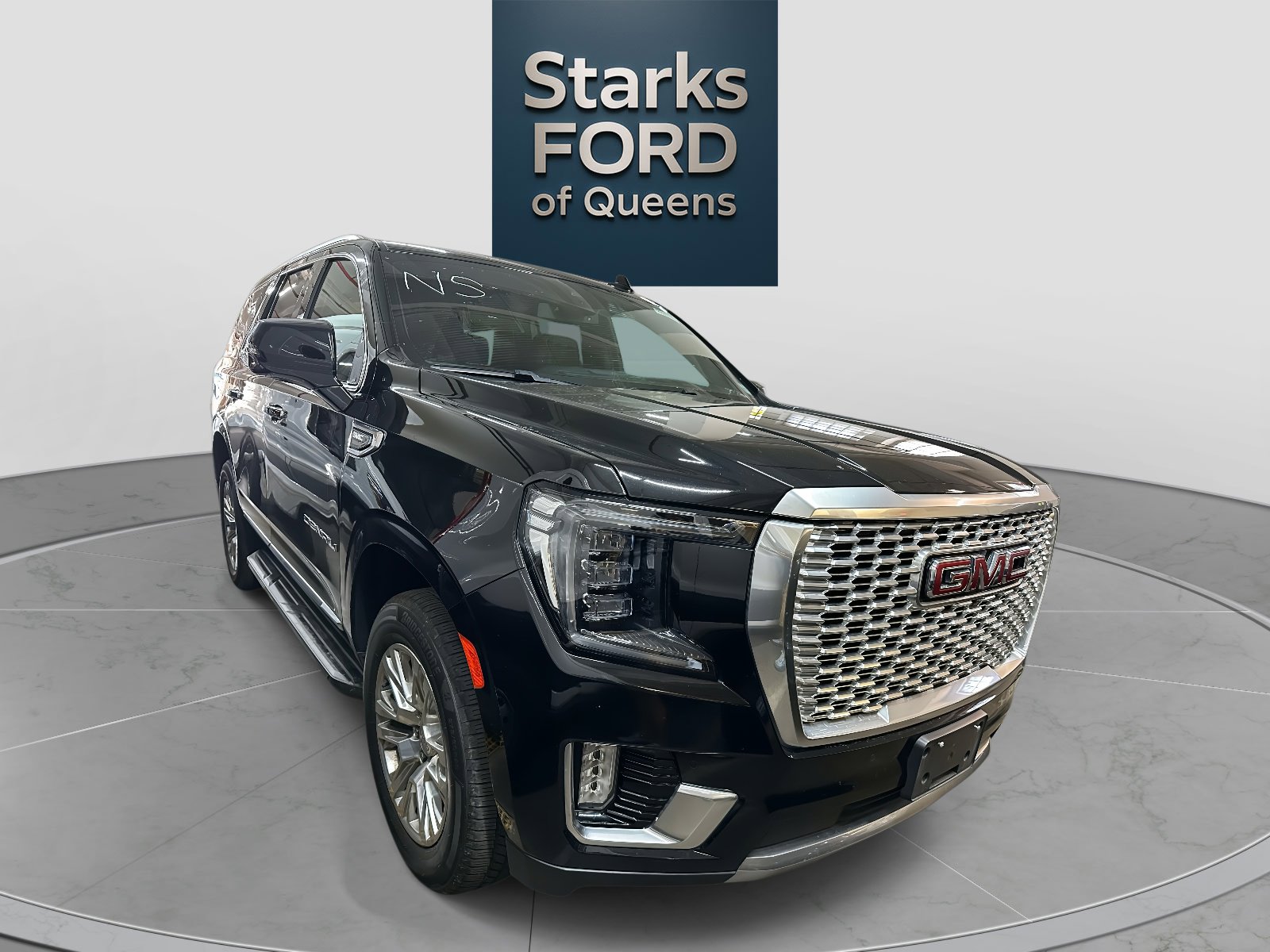 Used 2023 GMC Yukon Denali image 1
