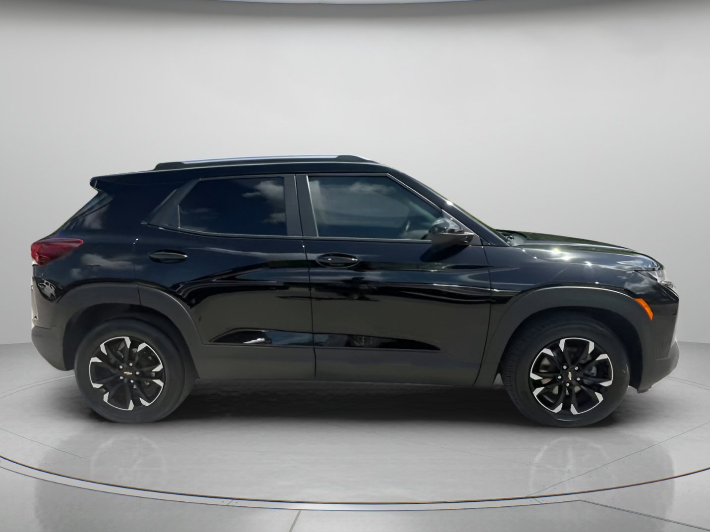 Used 2022 Chevrolet TrailBlazer LT FWD image 34