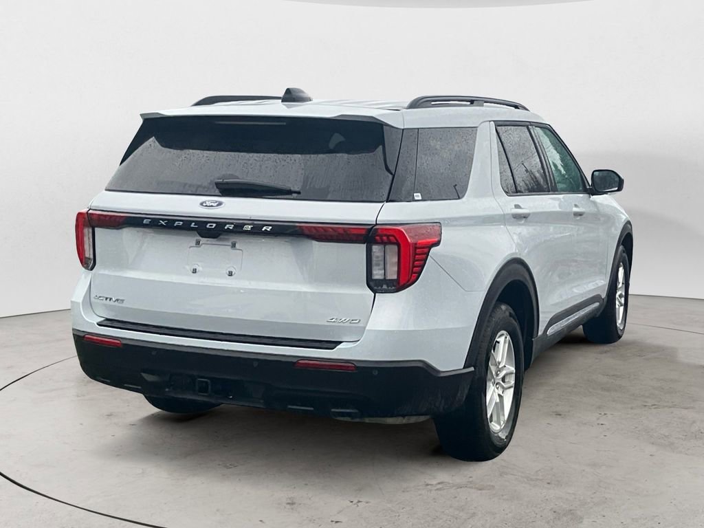 Certified 2025 Ford Explorer Active AWD/4WD image 5