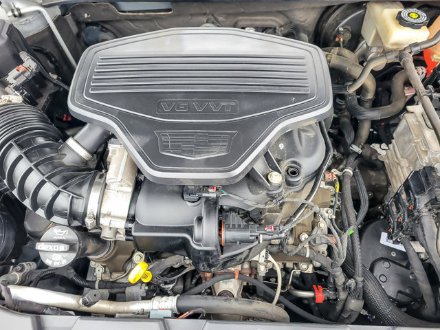 Used 2018 Cadillac XT5 Luxury w/ Driver Awareness Package image 27