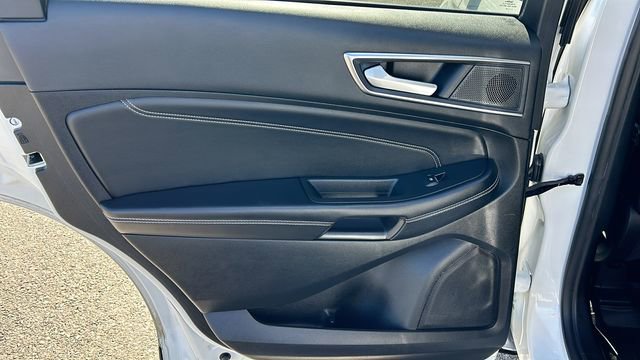 Certified 2023 Ford Edge Titanium w/ Class II Trailer Tow Package image 14