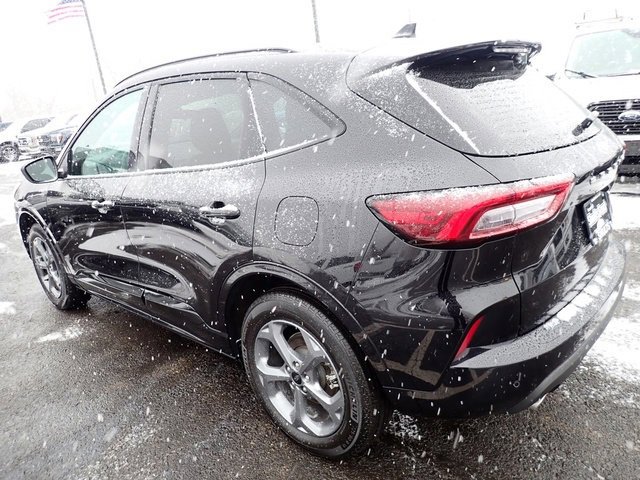 Certified 2024 Ford Escape ST-Line w/ Tech Pack #1 image 5