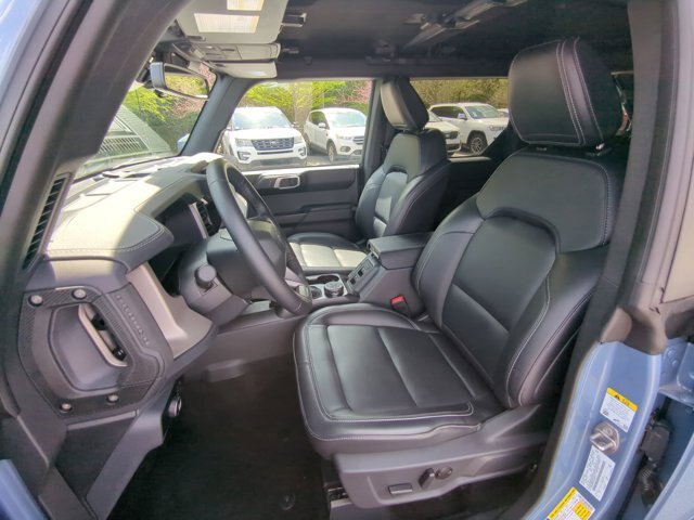Certified 2025 Ford Bronco Outer Banks AWD/4WD image 16