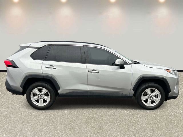 Used 2021 Toyota RAV4 XLE FWD image 4