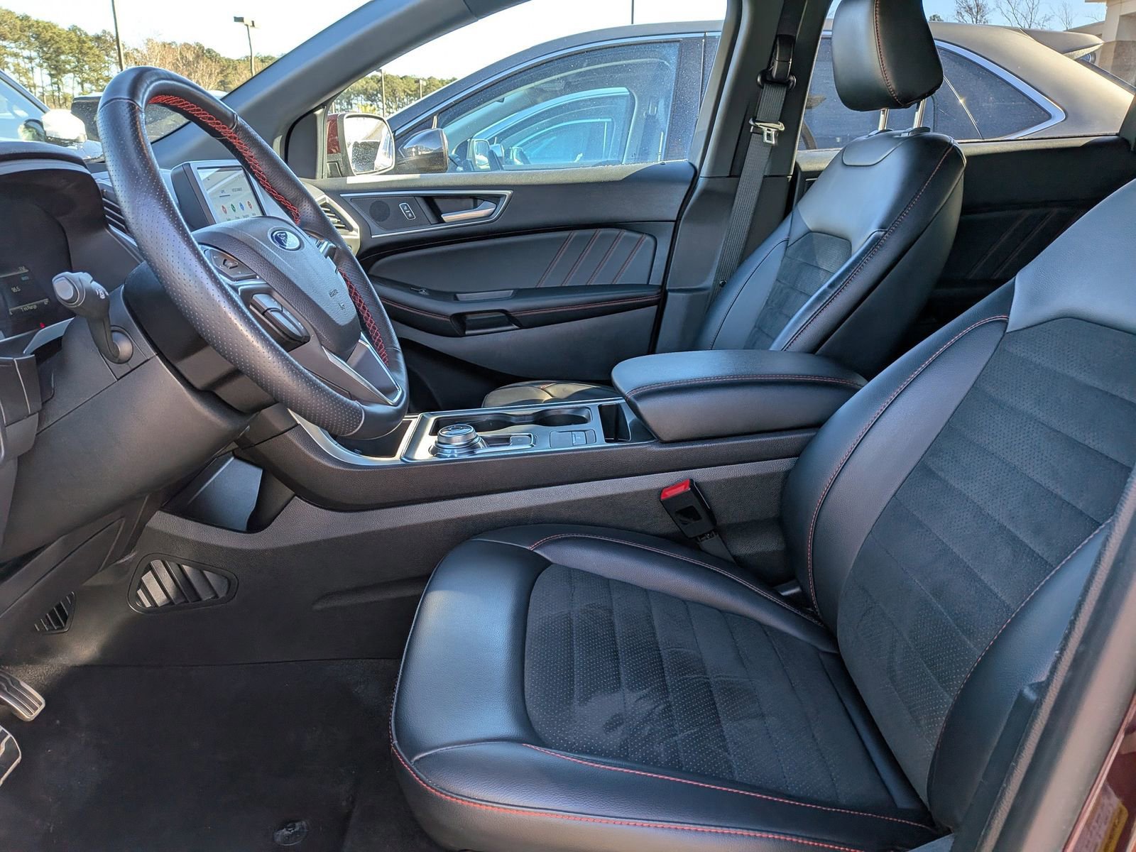 Certified 2024 Ford Edge ST-Line image 23