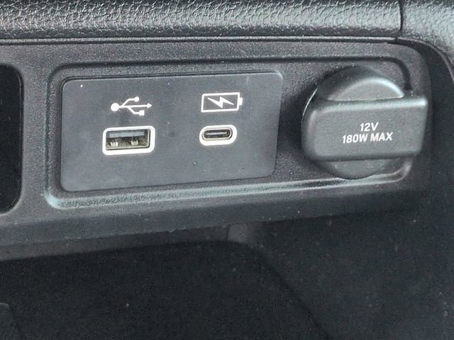 Used 2025 Honda Pilot Black Edition image 23