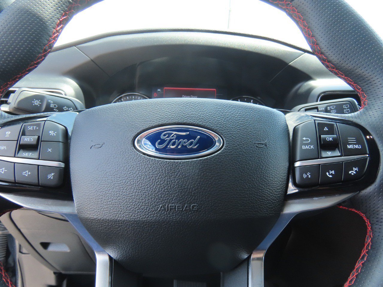 Certified 2022 Ford Explorer ST-Line RWD image 29