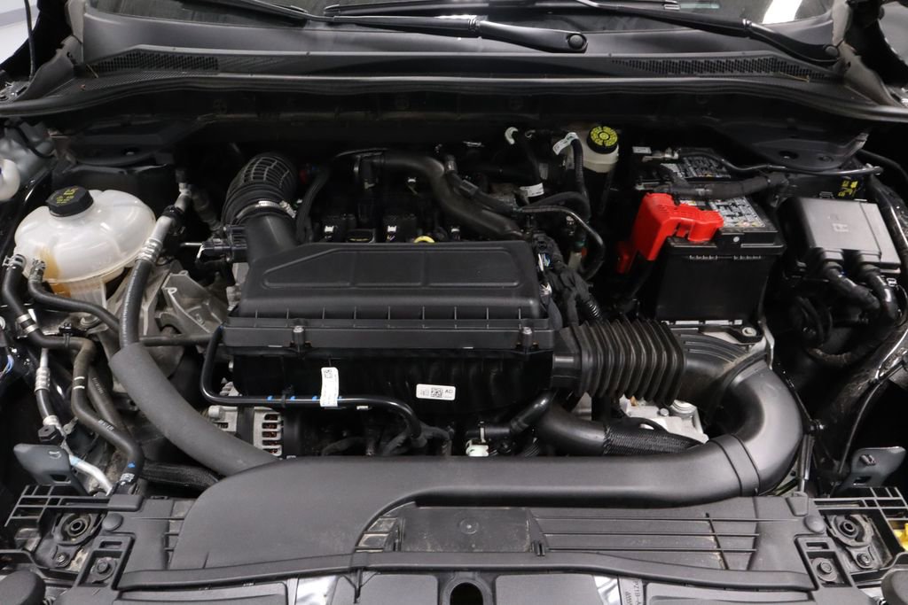 Certified 2025 Ford Escape ST-Line AWD/4WD image 13