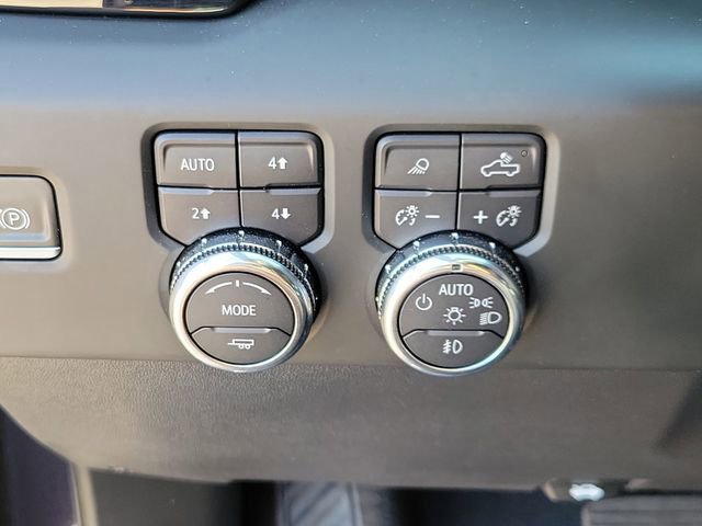 Used 2023 GMC Sierra 1500 AT4 w/ AT4 Premium Package image 23
