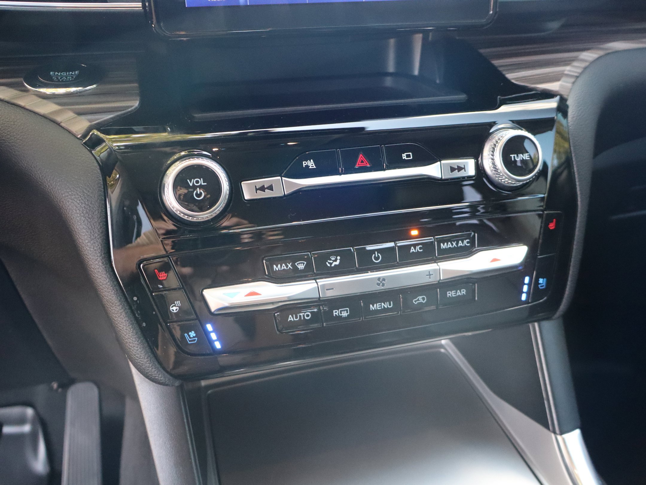 Certified 2022 Ford Explorer Limited RWD image 21