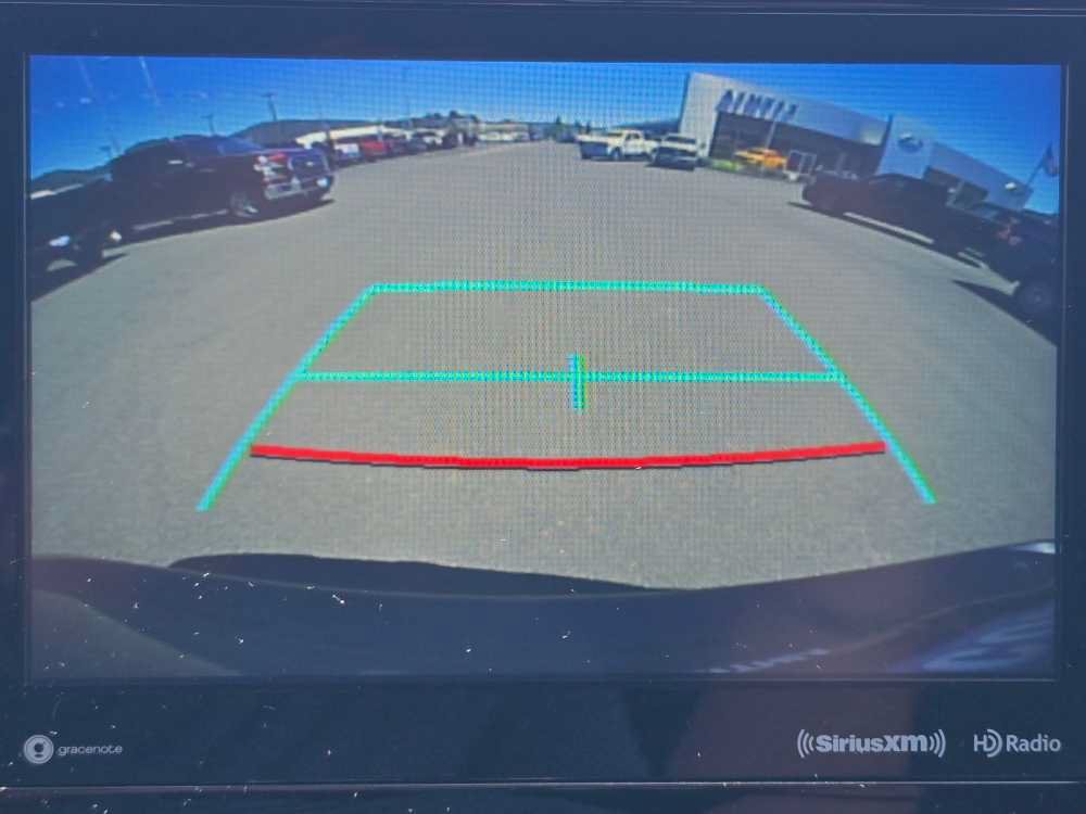 Used 2022 Toyota Highlander LE FWD image 20