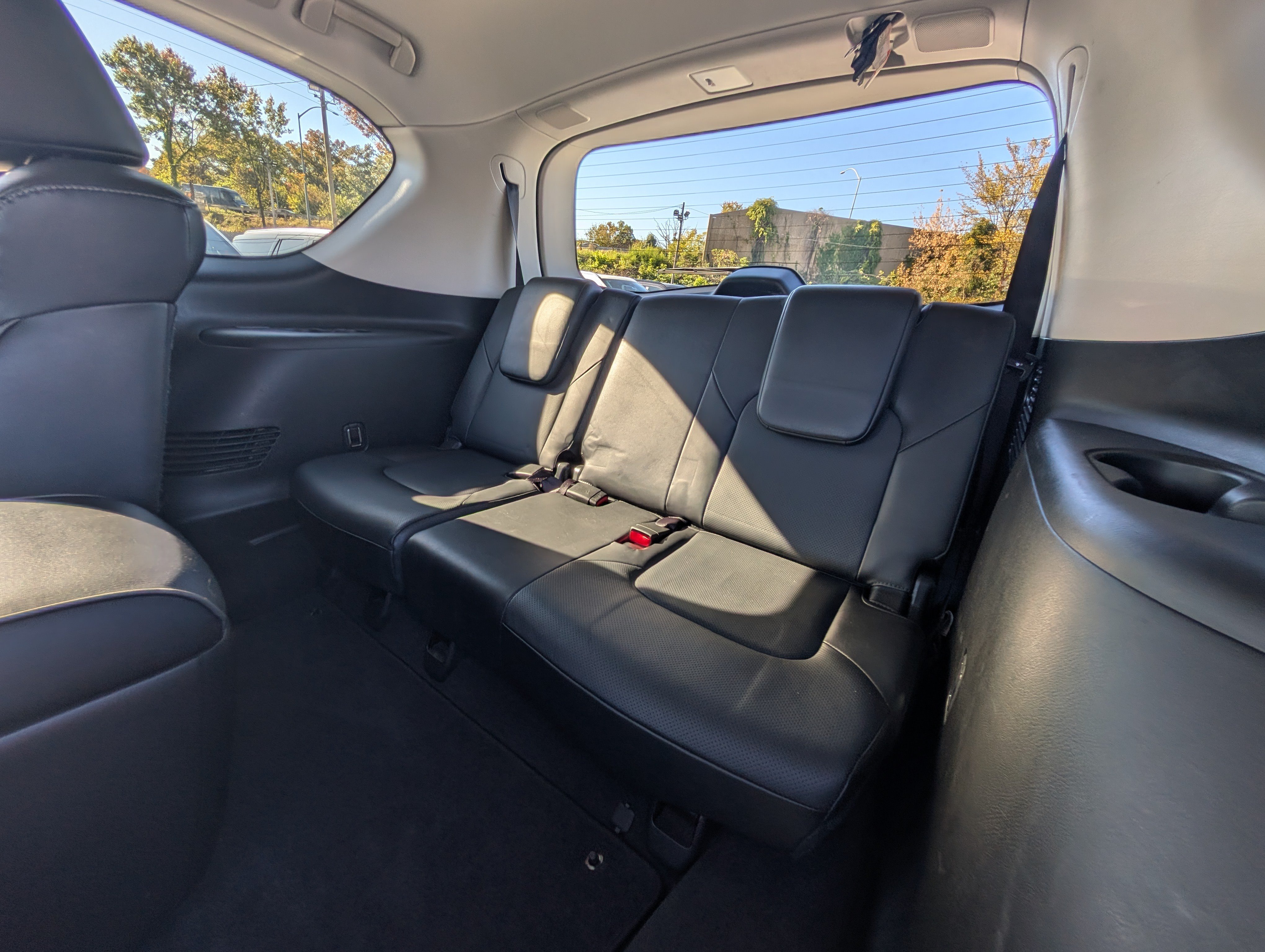 Used 2019 INFINITI QX80 Luxe w/ Proassist Package AWD/4WD image 17