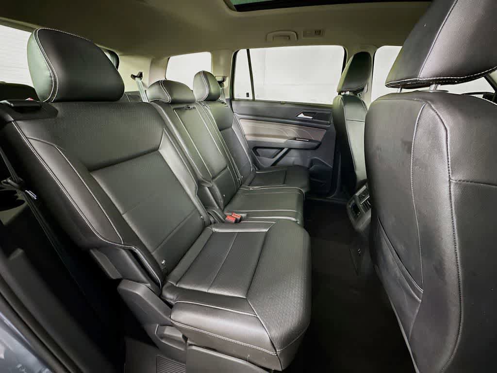 Used 2021 Volkswagen Atlas SE w/ Panoramic Sunroof Package FWD image 32