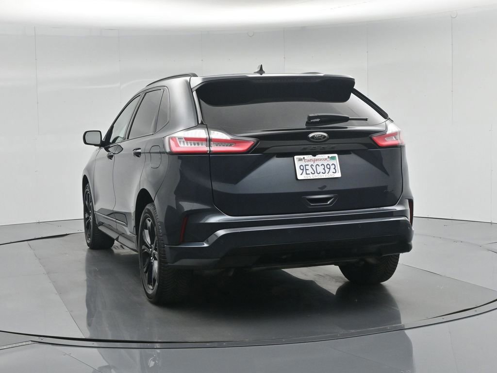 Certified 2022 Ford Edge SE w/ Black Appearance Package image 17