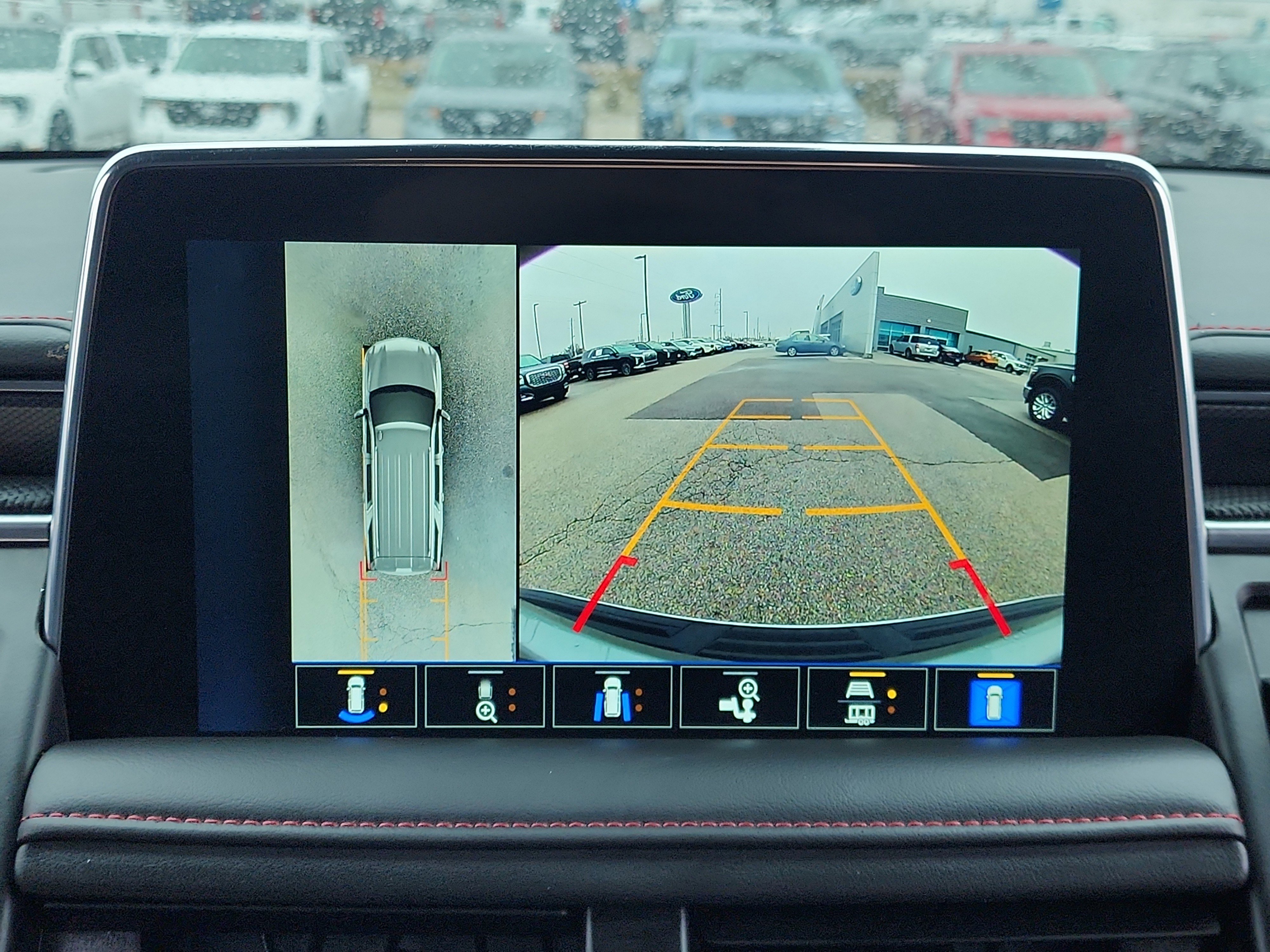 Used 2023 Chevrolet Tahoe RST w/ Luxury Package image 25