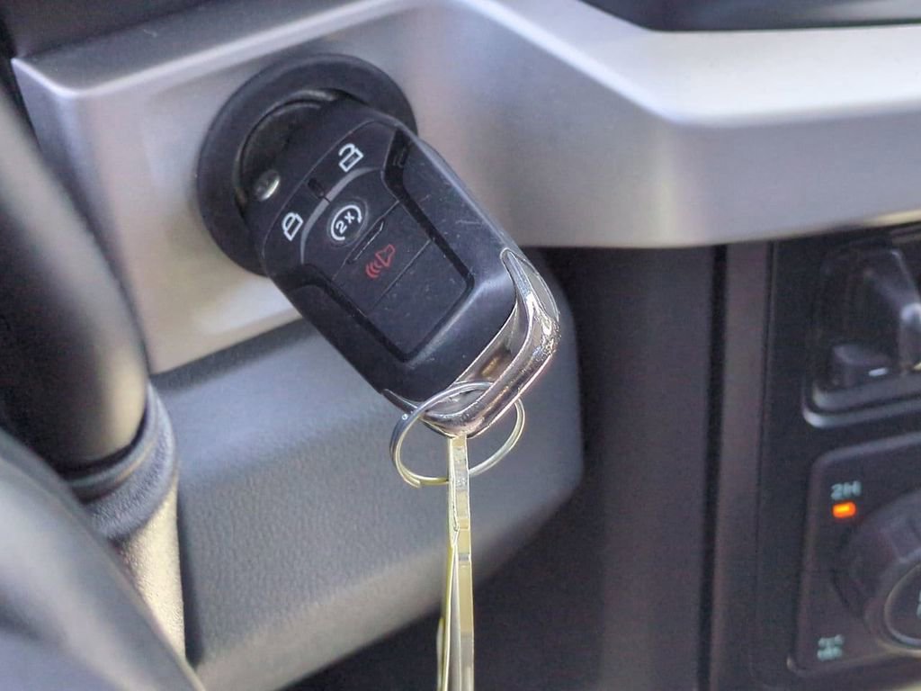 Certified 2023 Ford F250 XL w/ XL Chrome Package image 32