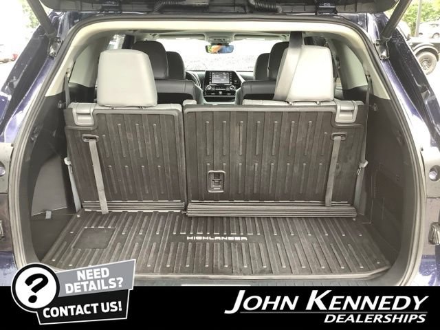 Used 2022 Toyota Highlander XLE AWD/4WD image 35