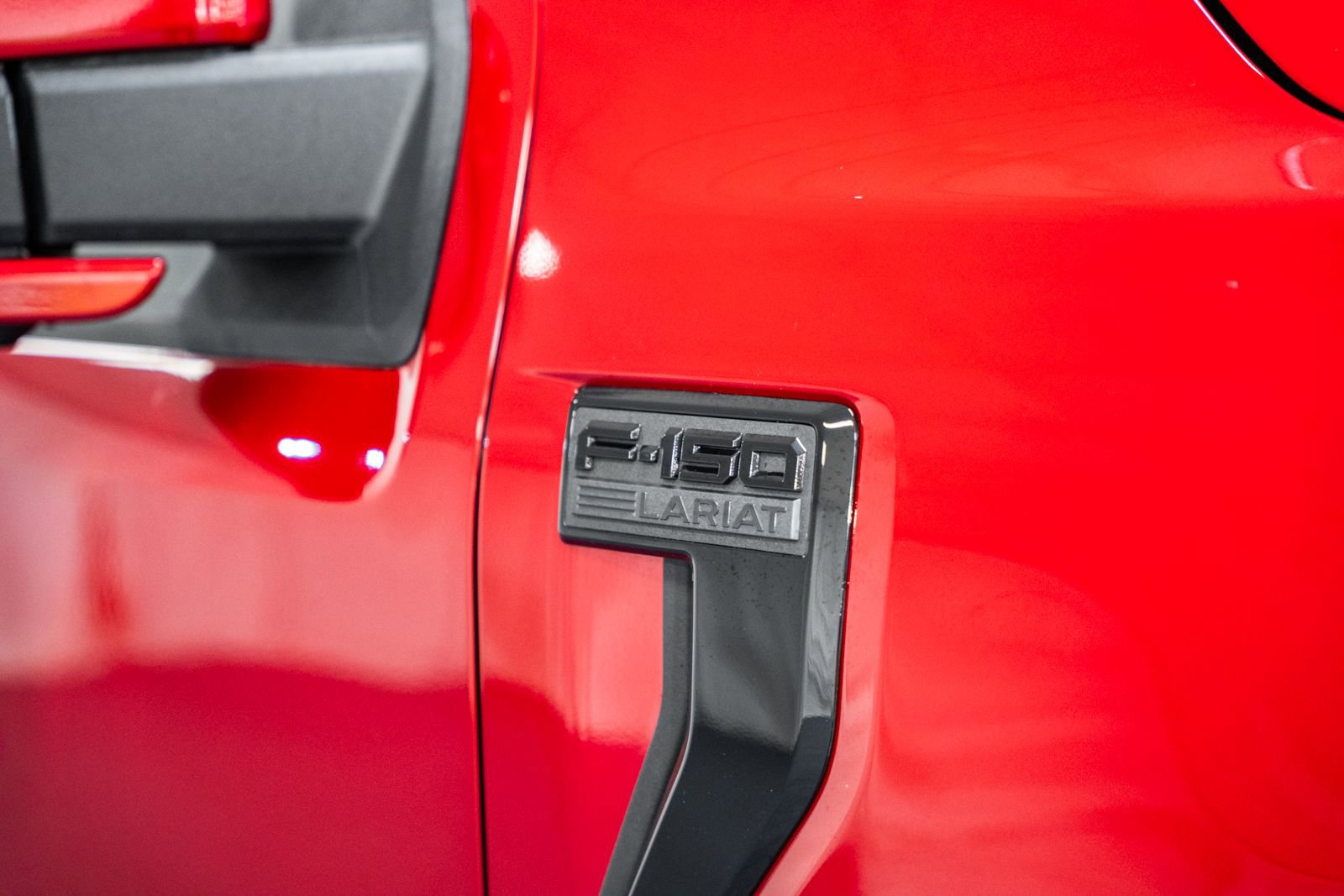 Certified 2022 Ford F150 Lariat w/ Equipment Group 502A High image 14