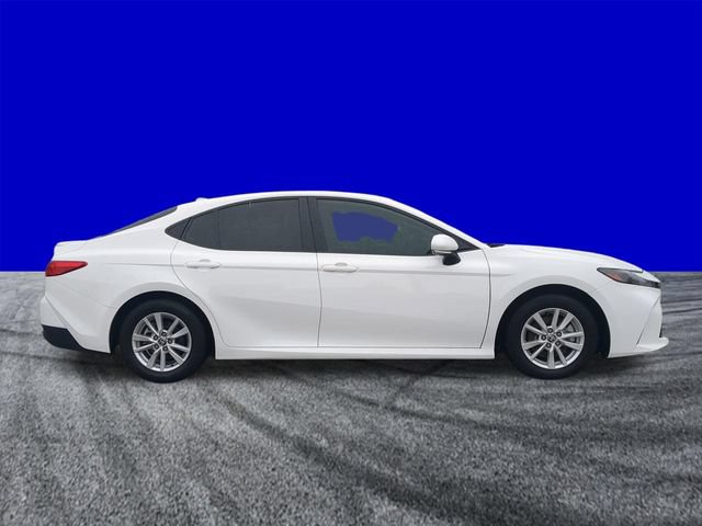 Used 2025 Toyota Camry LE w/ Convenience Package FWD image 3