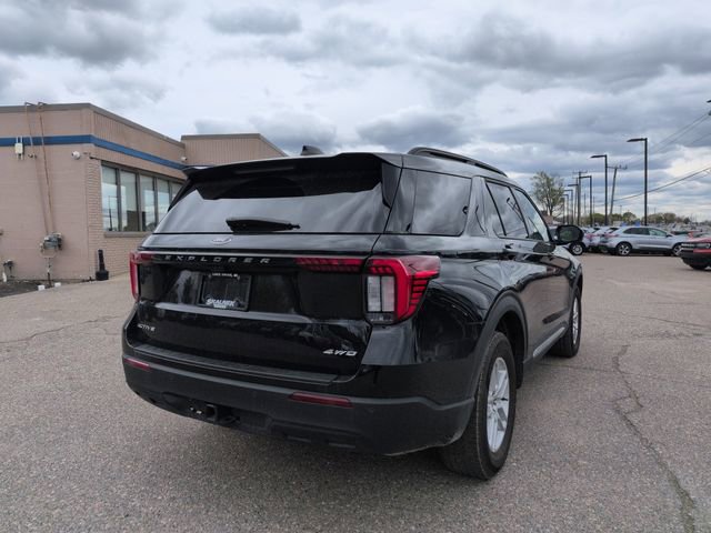 Certified 2025 Ford Explorer Active AWD/4WD image 5