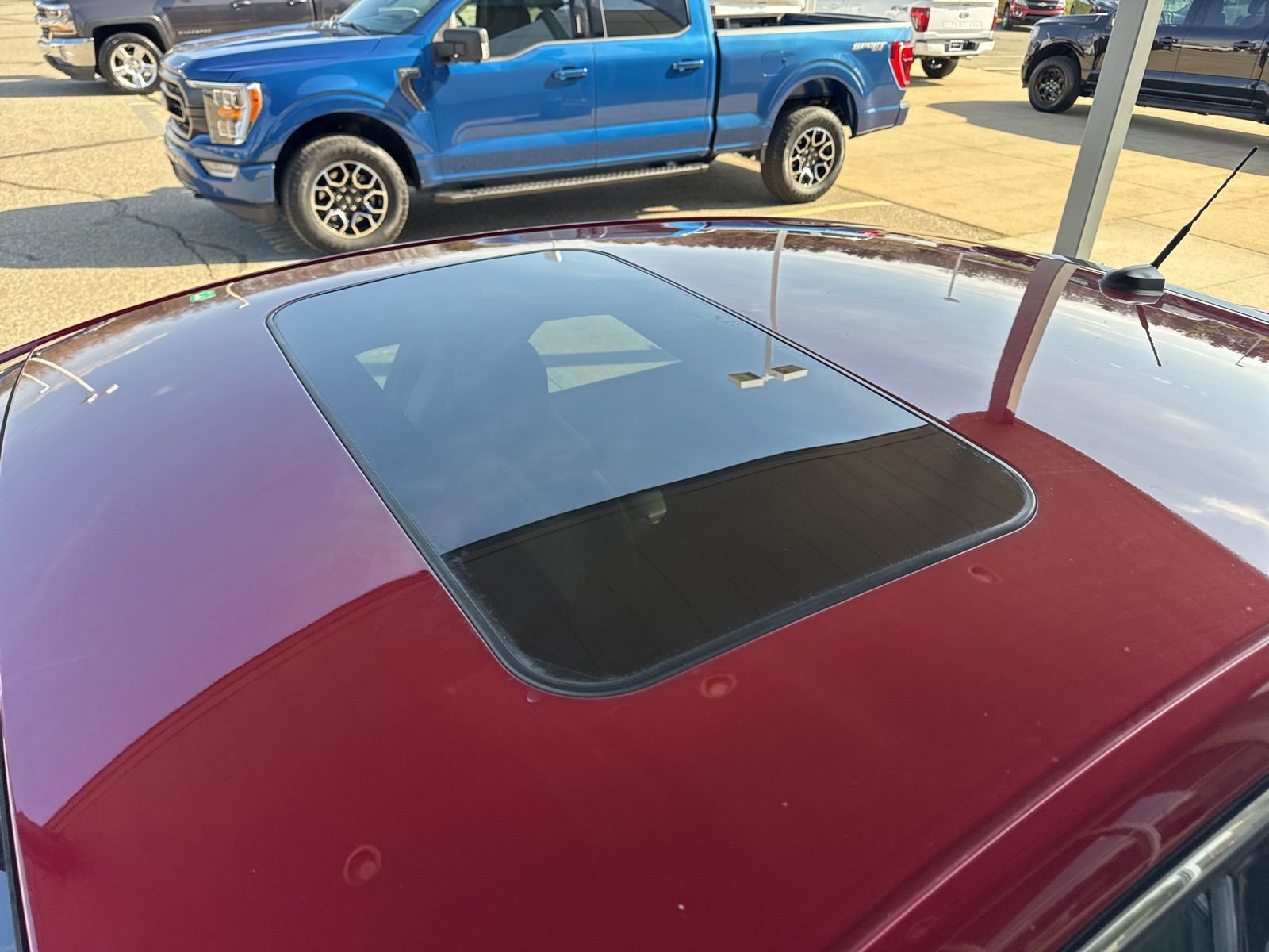 Certified 2018 Ford Fusion SE w/ Fusion SE Technology Package image 22