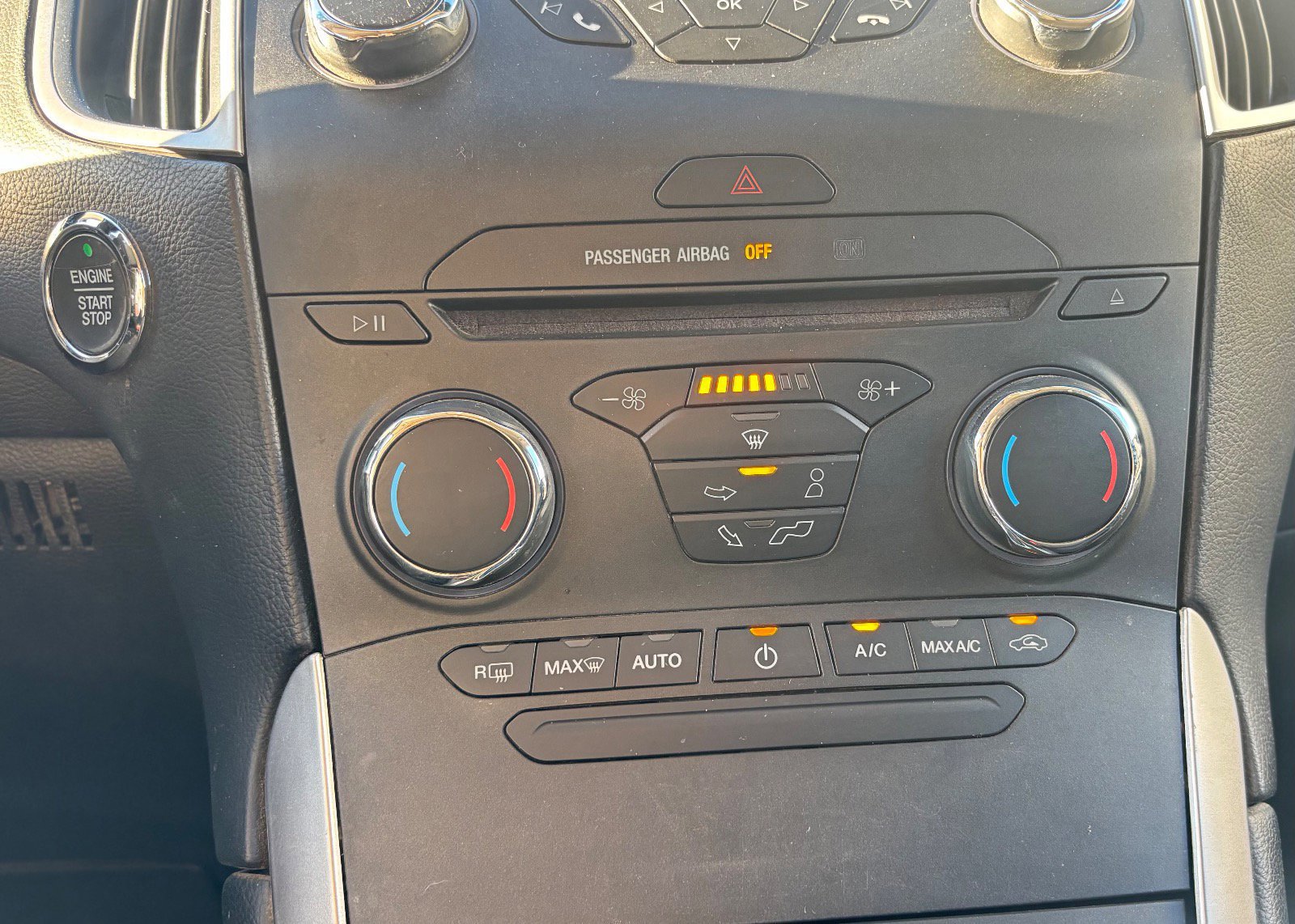 Certified 2017 Ford Edge SEL w/ Class II Trailer Tow Package image 39