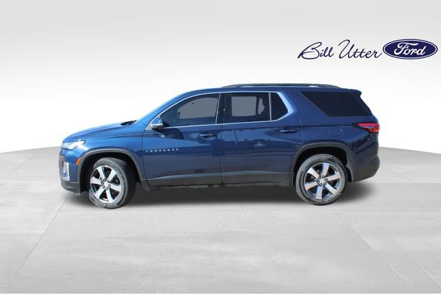 Used 2022 Chevrolet Traverse LT w/ LT Premium Package image 2