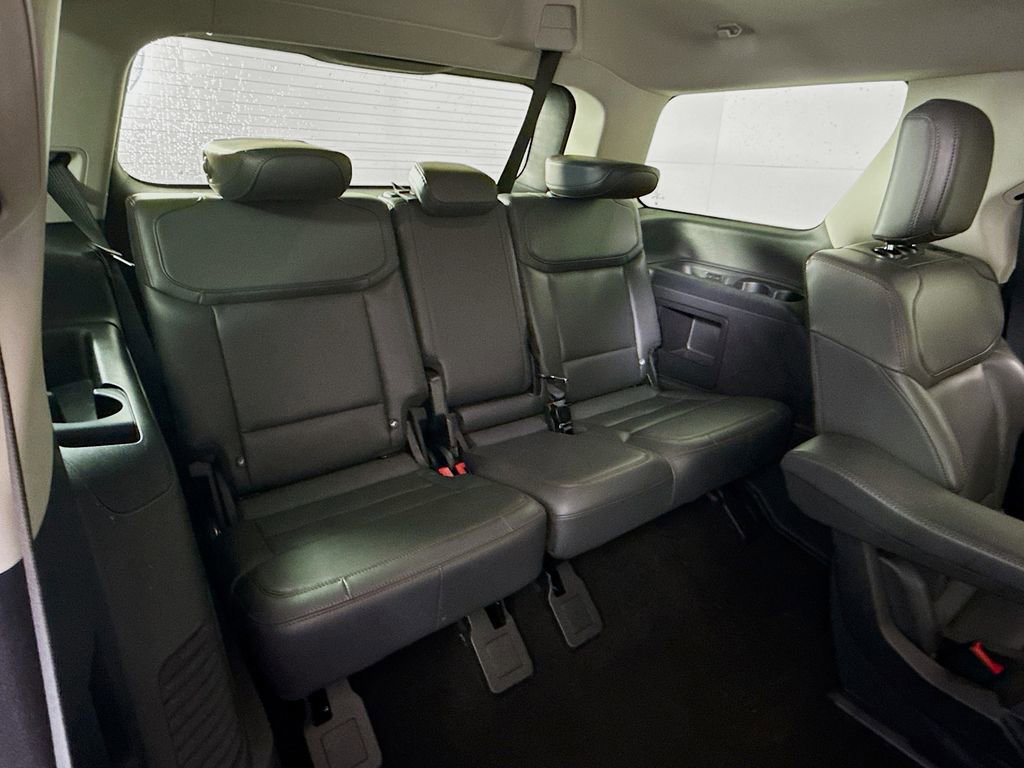 Certified 2025 Ford Expedition Active AWD/4WD image 6