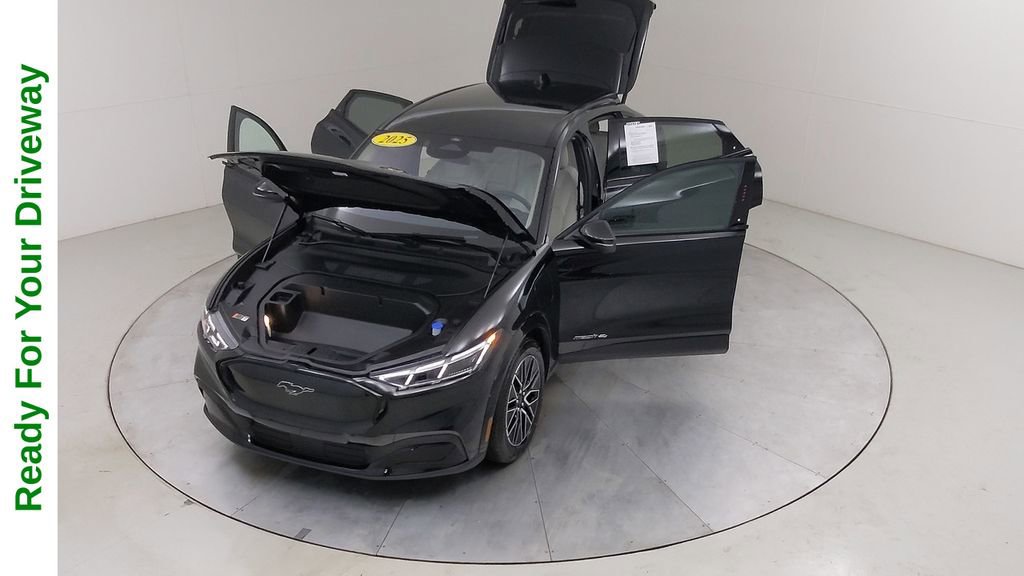 Certified 2025 Ford Mustang Mach-E Premium image 41