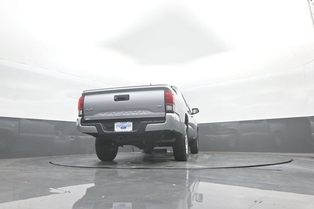 Used 2023 Toyota Tacoma SR AWD/4WD image 42