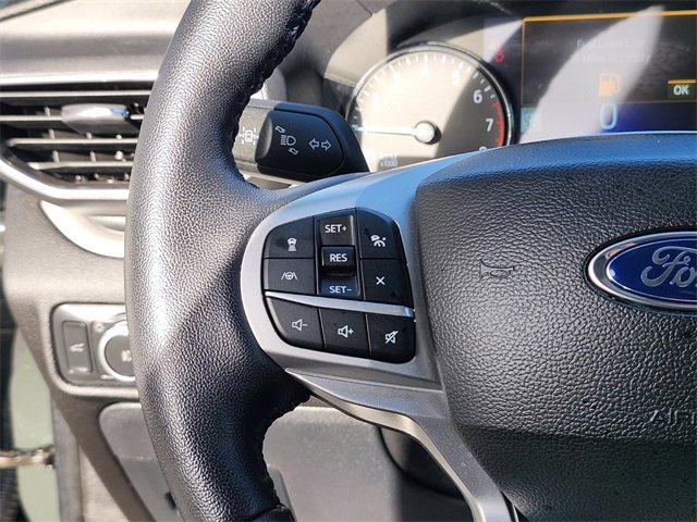 Certified 2022 Ford Explorer XLT w/ Equipment Group 202A image 30