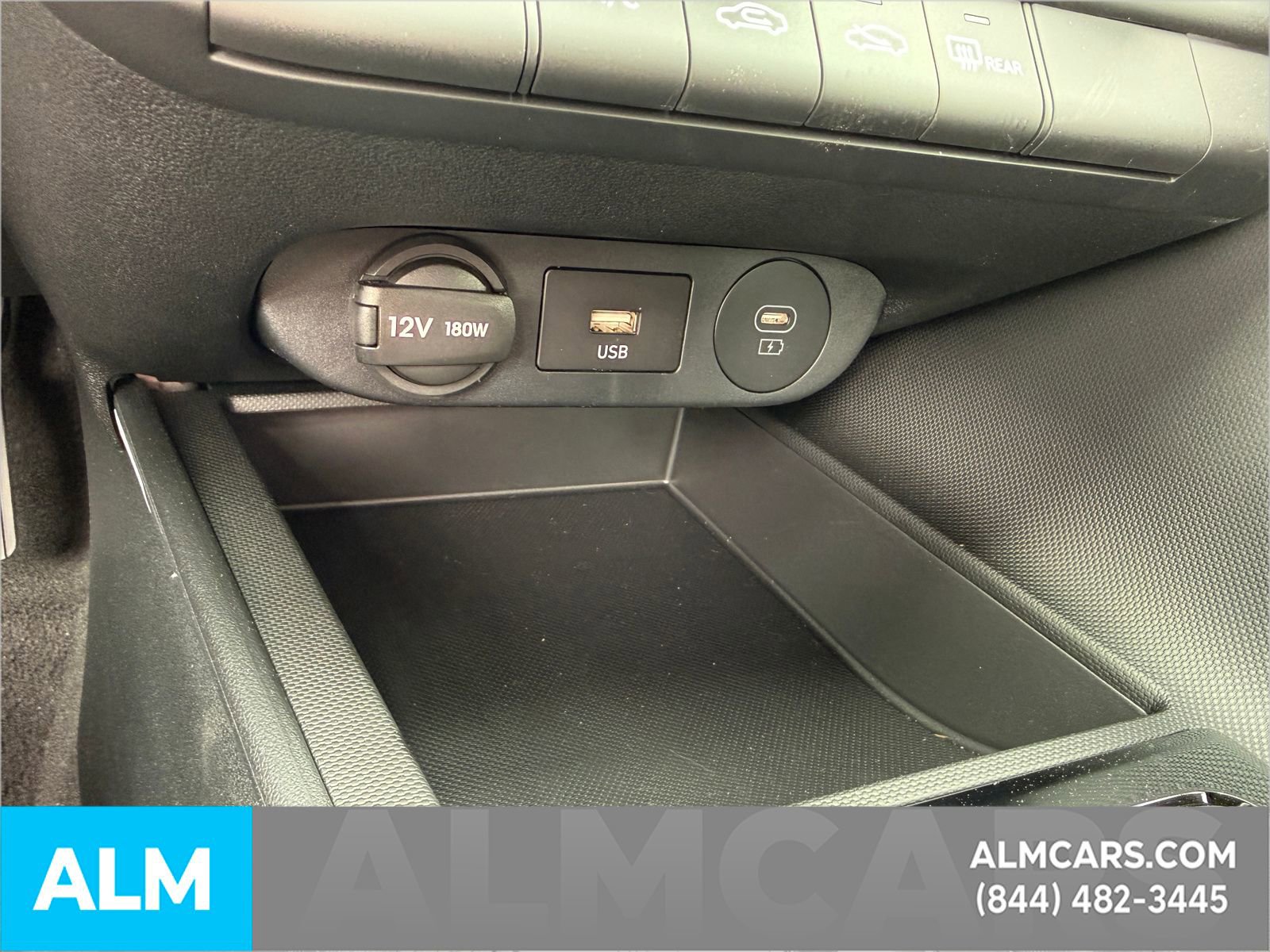 Used 2025 Hyundai Elantra SE image 16