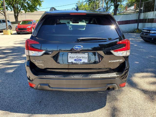 Used 2019 Subaru Forester Premium w/ All-Weather Package AWD/4WD image 6