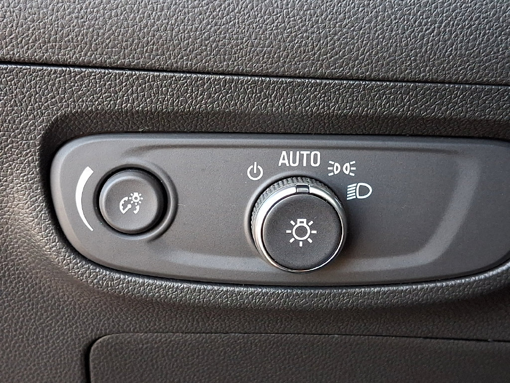 Used 2024 Buick Encore GX Preferred w/ Advanced Technology Package FWD image 26