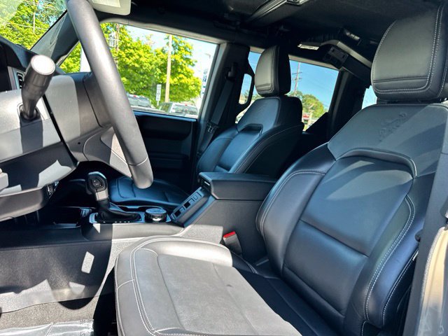 Certified 2025 Ford Bronco Outer Banks w/ Sasquatch Package AWD/4WD image 28
