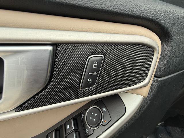 Certified 2024 Ford Explorer XLT w/ Class IV Trailer Tow Package image 20