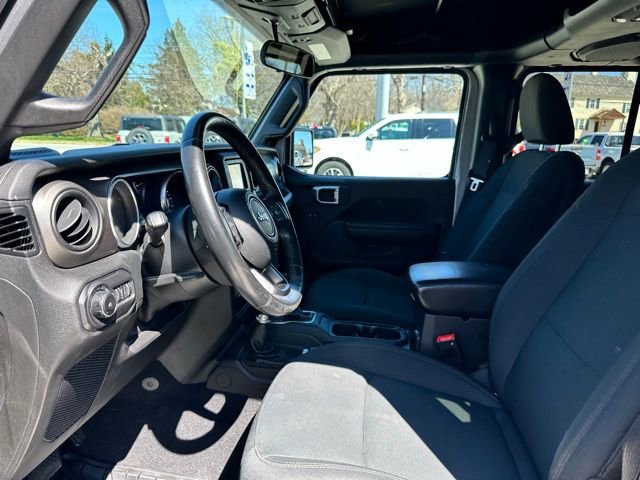 Used 2018 Jeep Wrangler Unlimited Sport S AWD/4WD image 32