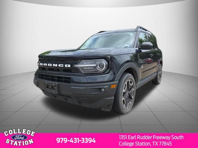 Certified 2023 Ford Bronco Sport Outer Banks w/ Tech Package AWD/4WD image 3