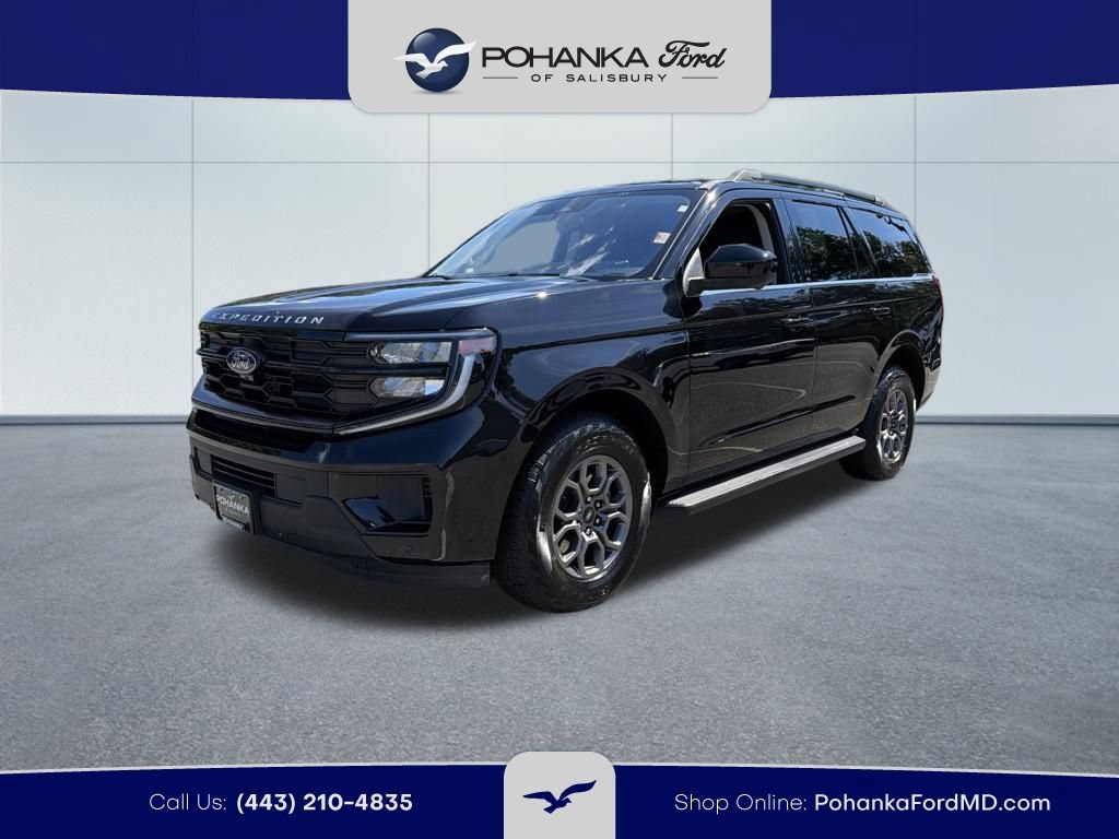 Certified 2025 Ford Expedition Active AWD/4WD image 1