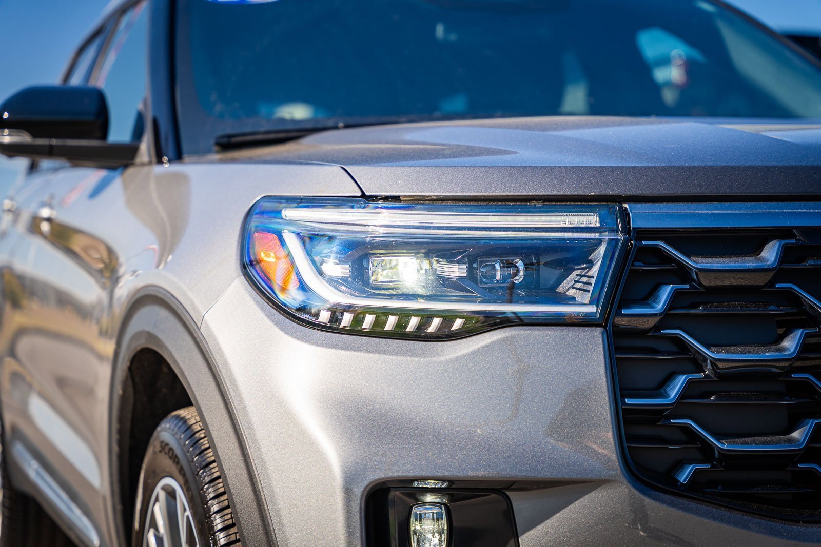 Certified 2025 Ford Explorer Platinum w/ Ultimate Package image 11