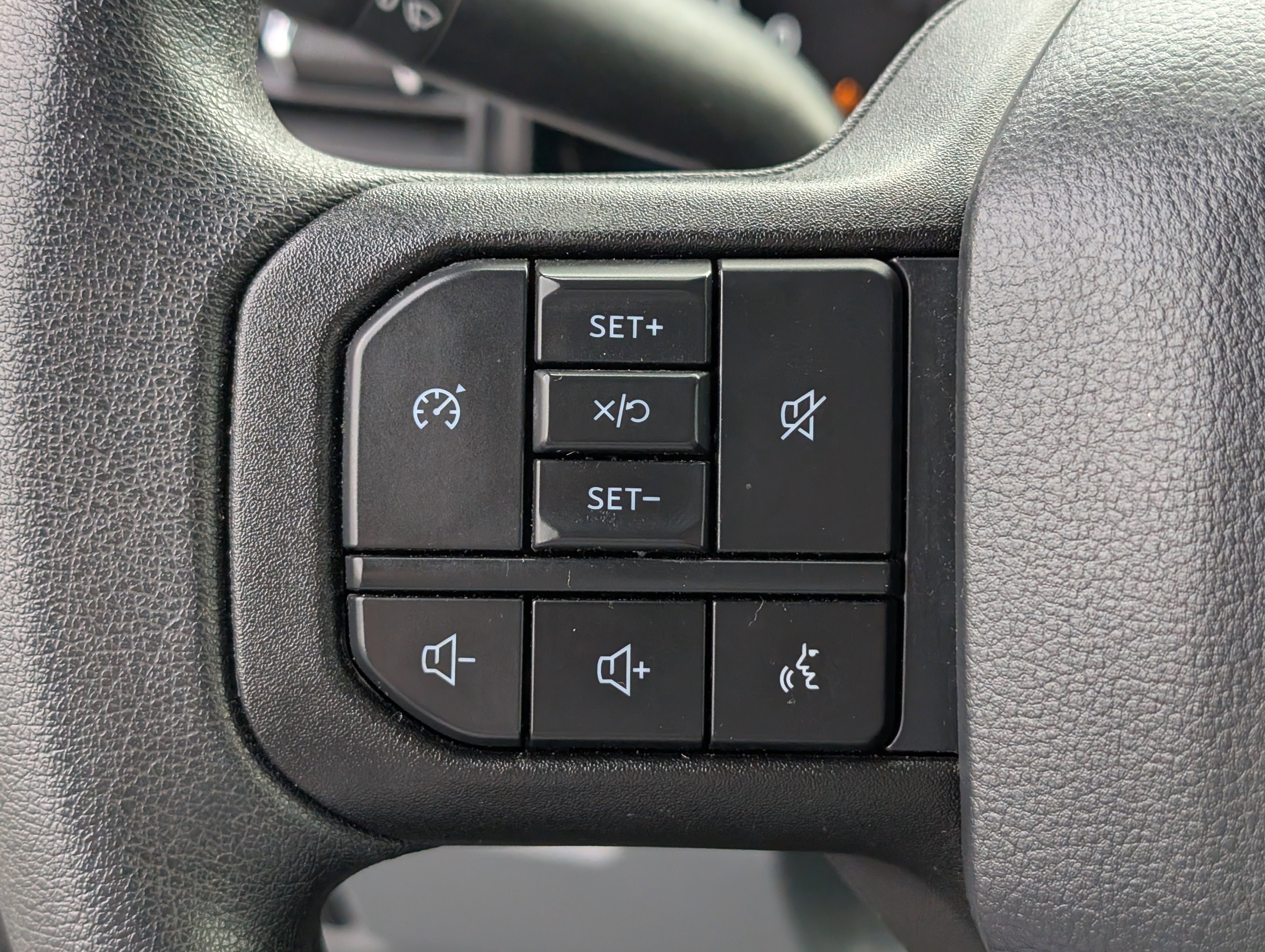 Certified 2024 Ford F350 XLT w/ 360-Degree Camera Package image 18