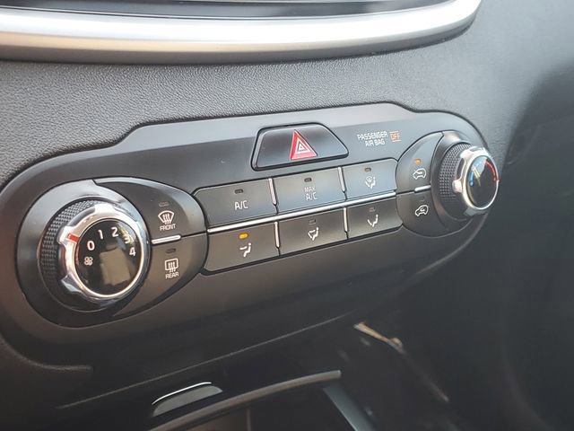 Used 2019 Kia Sorento LX image 26