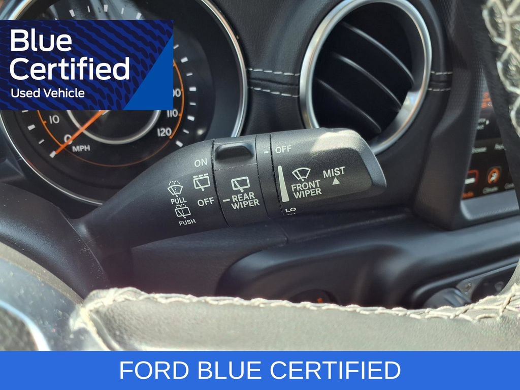 Used 2022 Jeep Wrangler Unlimited Sahara AWD/4WD image 19