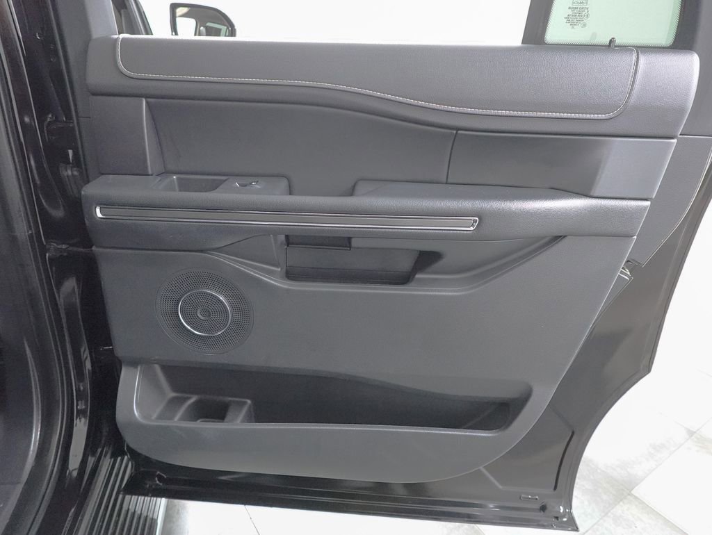 Certified 2023 Ford Expedition Max XLT image 29