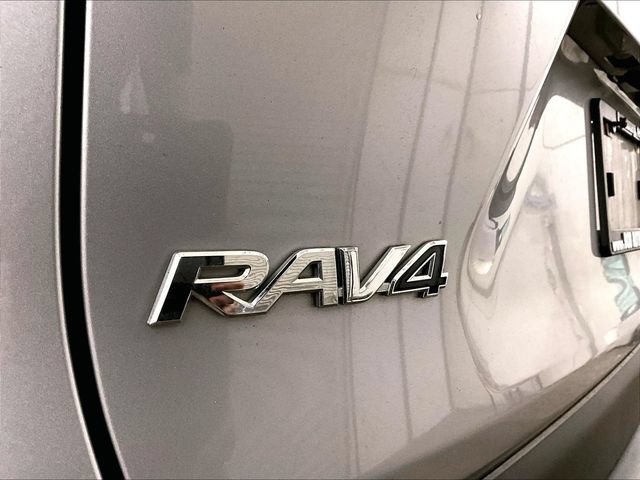 Used 2019 Toyota RAV4 LE w/ All Weather Liner Package AWD/4WD image 13