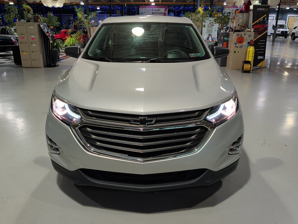 Used 2018 Chevrolet Equinox LS FWD image 4