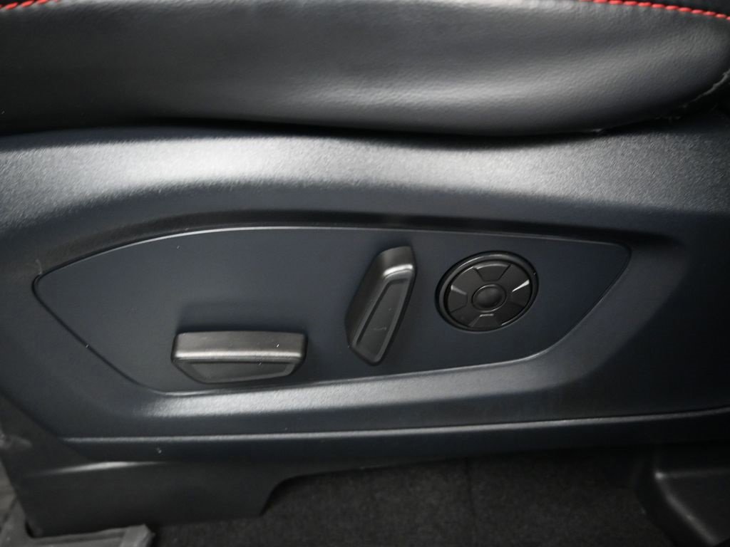 Certified 2025 Ford Explorer ST-Line w/ Premium Package image 27