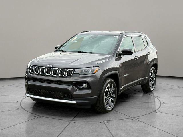 Used 2023 Jeep Compass Limited AWD/4WD image 3